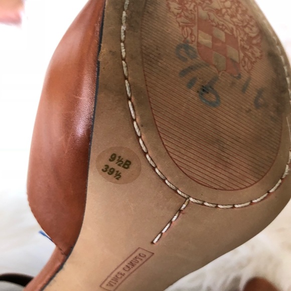 Vince Camuto Light Brown Mary Jane Pump Size 9.5 - Picture 6 of 6